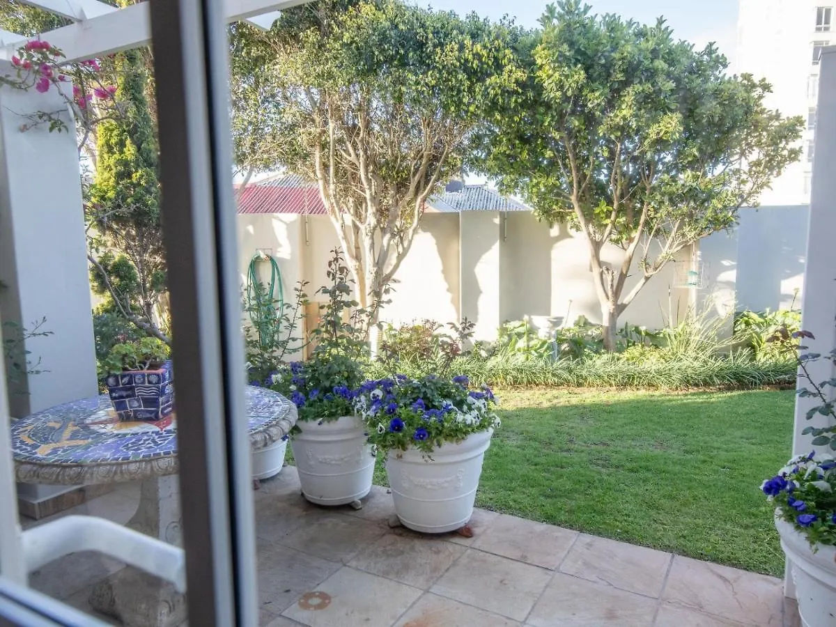 No 4 Boutique Beach House Port Elizabeth