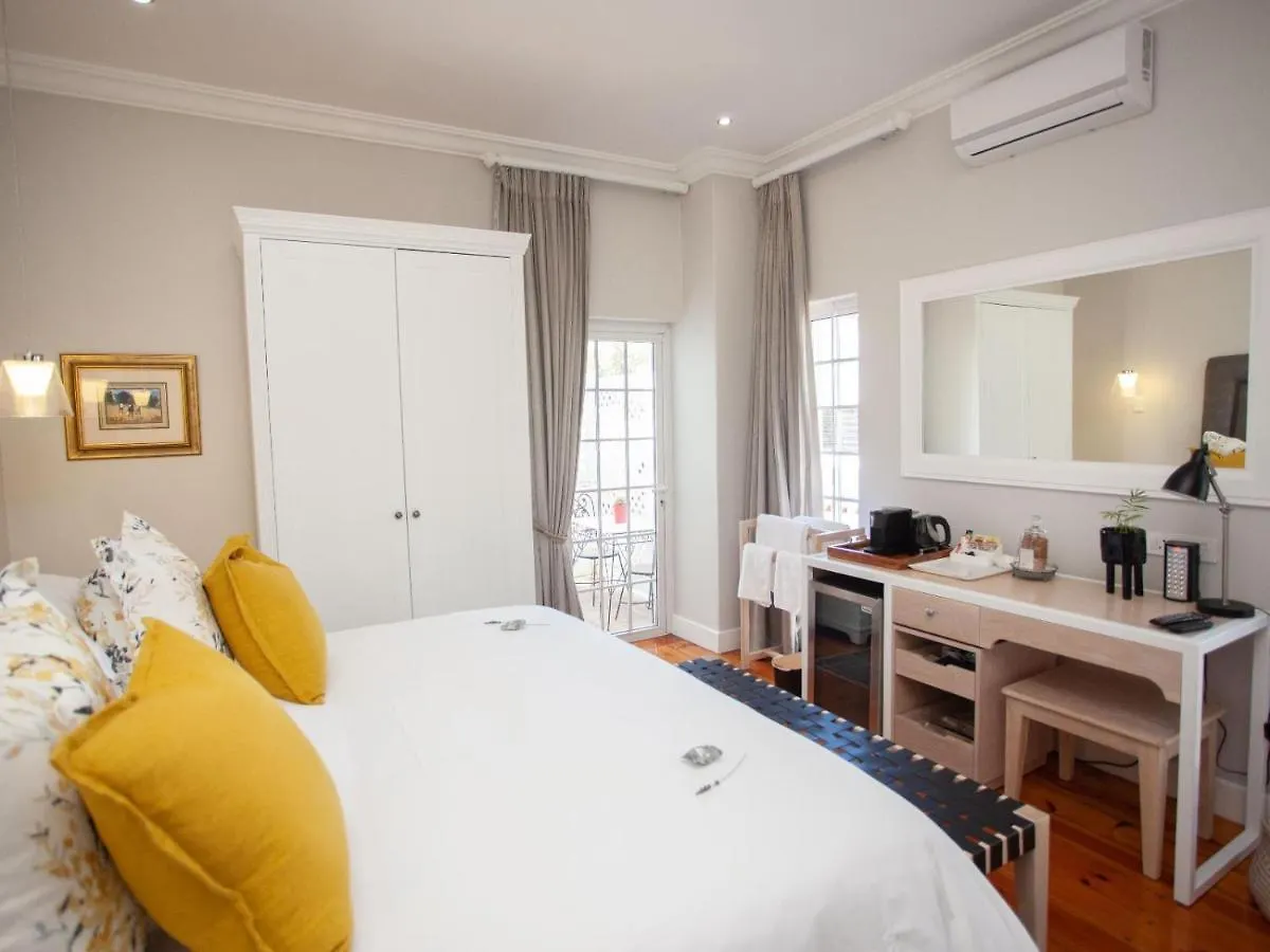 Guest house No 4 Boutique Beach House Port Elizabeth