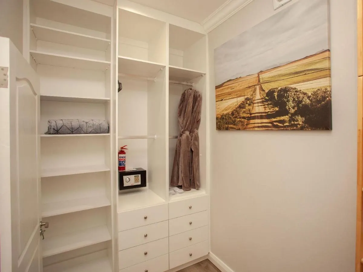 Guest house No 4 Boutique Beach House Port Elizabeth
